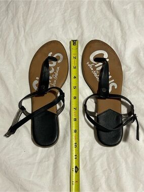Circus women’s black brown thong sandals flats size 8 summer casual her footwear